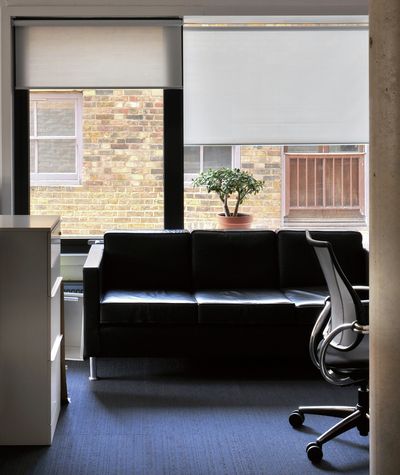 Roller Blind Systems, SG 4930, Multiscreen 1-10%, Room shot "Bateman's Row Penthouse Apartment", London, United Kingdom