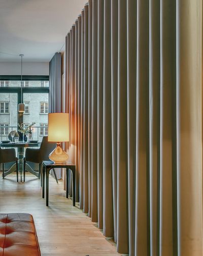 Curtain Systems, SG 6465, Colorama Dimout, The Queen Fisher Suite, Copenhagen, Denmark, Wave